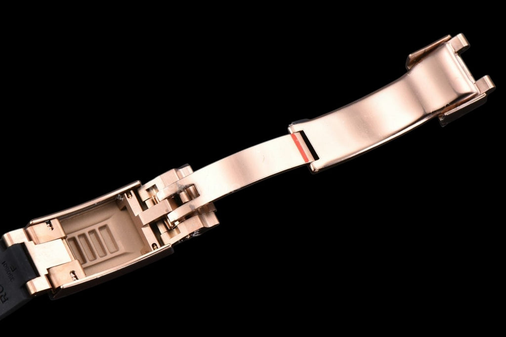 Daytona 126515 40mm RG BPF Black Bezel Black Dial RG Subdial Black Oysterflex Strap SH4131